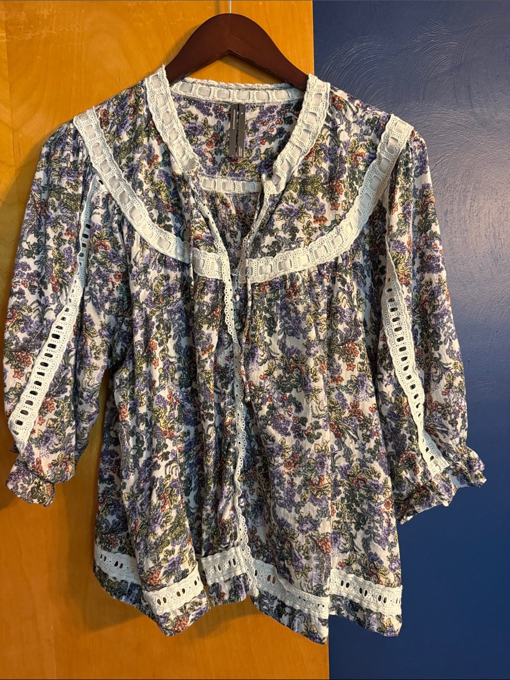 Anthropologie White Floral Lace-Trim Peasant Blouse